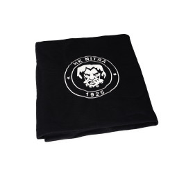 Deka tmavomodrá s vyšívaným logom HK NITRA